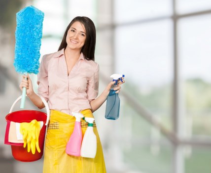 Risk-aware carpet cleaning in progress with attention to property safety